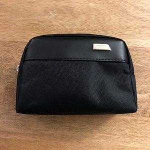 NEW Tumi Delta black small amenity bag!